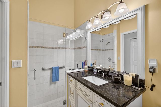 9923 SE Oak Tree Terrace, Tequesta, FL 33469