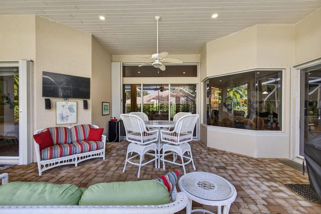 9923 SE Oak Tree Terrace, Tequesta, FL 33469