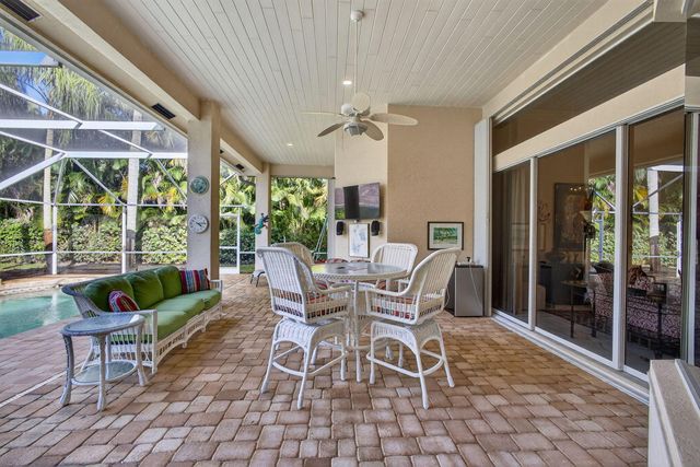 9923 SE Oak Tree Terrace, Tequesta, FL 33469