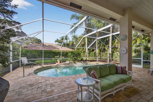 9923 SE Oak Tree Terrace, Tequesta, FL 33469