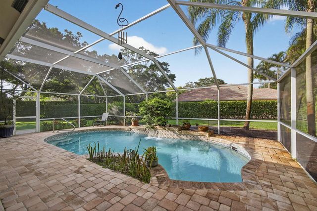 9923 SE Oak Tree Terrace, Tequesta, FL 33469