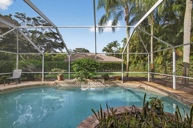 9923 SE Oak Tree Terrace, Tequesta, FL 33469