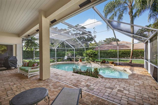 9923 SE Oak Tree Terrace, Tequesta, FL 33469