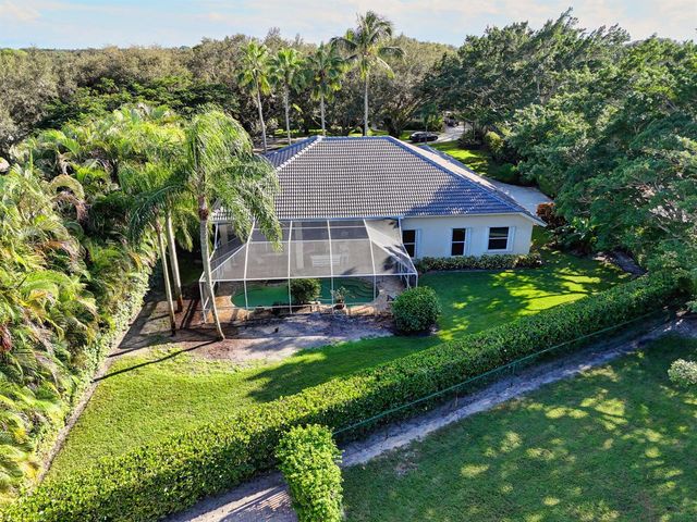 9923 SE Oak Tree Terrace, Tequesta, FL 33469