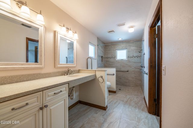 120 Gull Circle N, Daytona Beach, FL 32119