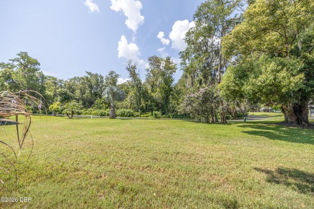 120 Gull Circle N, Daytona Beach, FL 32119