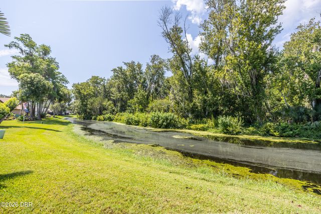 120 Gull Circle N, Daytona Beach, FL 32119