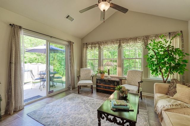 564 Cromwell Drive, Spartanburg, SC 29301
