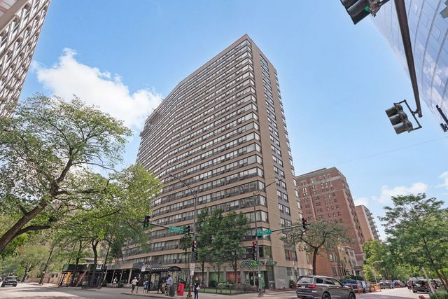 2930 N SHERIDAN Road 210, Chicago, IL 60657