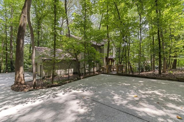 3886 Harts Mill Lane, Brookhaven, GA 30319
