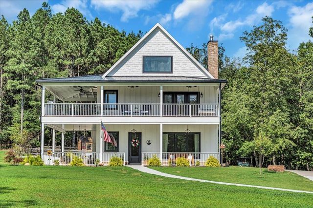 415 River Bluffs Drive, Jasper, TN 37347