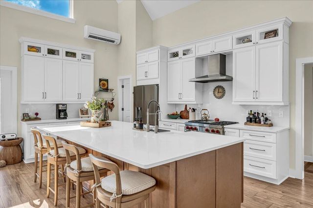 415 River Bluffs Drive, Jasper, TN 37347