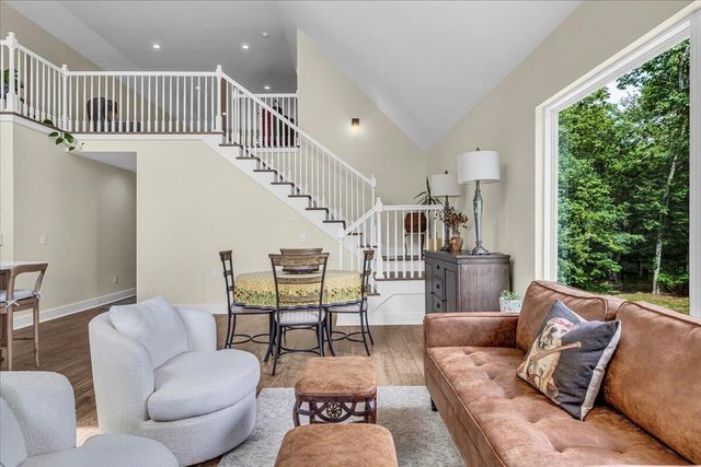 415 River Bluffs Drive, Jasper, TN 37347