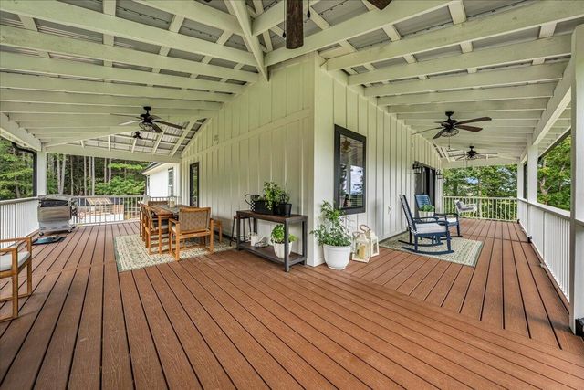 415 River Bluffs Drive, Jasper, TN 37347