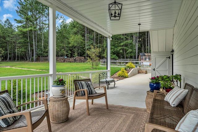 415 River Bluffs Drive, Jasper, TN 37347