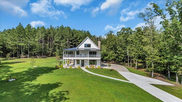 415 River Bluffs Drive, Jasper, TN 37347