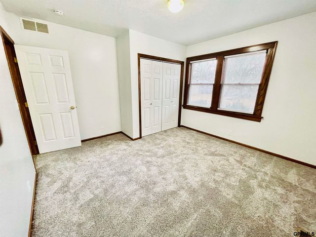 344 S 26th Street, Lincoln, NE 68510