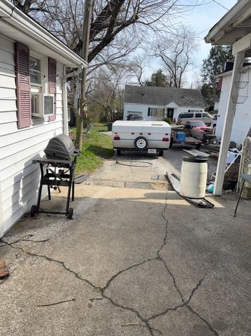 519 W 2nd Street, London, KY 40741