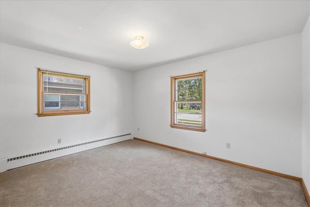 1109 11th AVENUE, Grafton, WI 53024