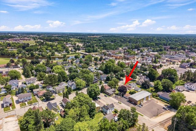 1109 11th AVENUE, Grafton, WI 53024