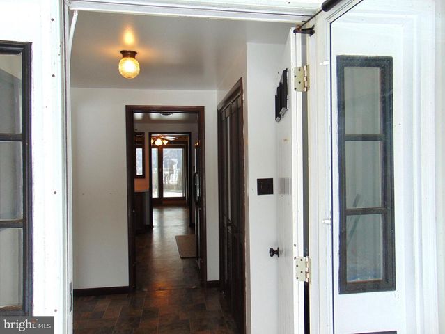 2029 REED RD, Knoxville, MD 21758