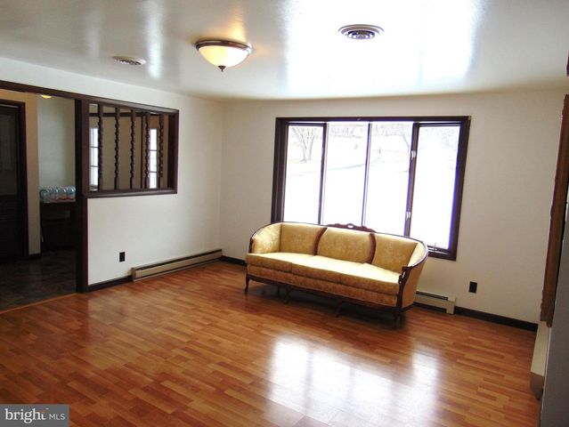 2029 REED RD, Knoxville, MD 21758