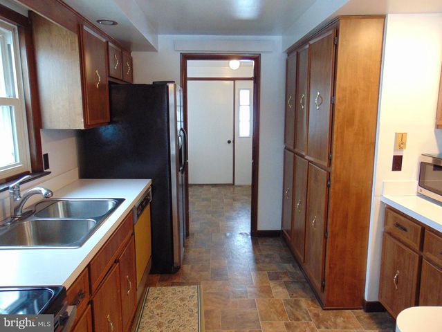 2029 REED RD, Knoxville, MD 21758