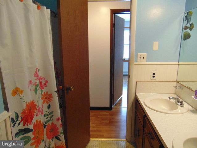 2029 REED RD, Knoxville, MD 21758