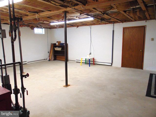 2029 REED RD, Knoxville, MD 21758