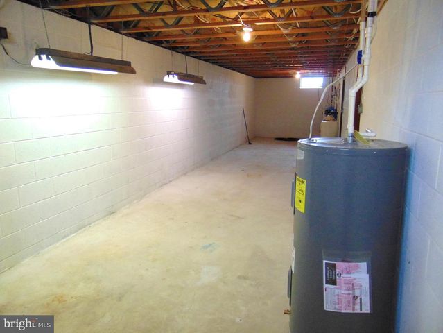 2029 REED RD, Knoxville, MD 21758