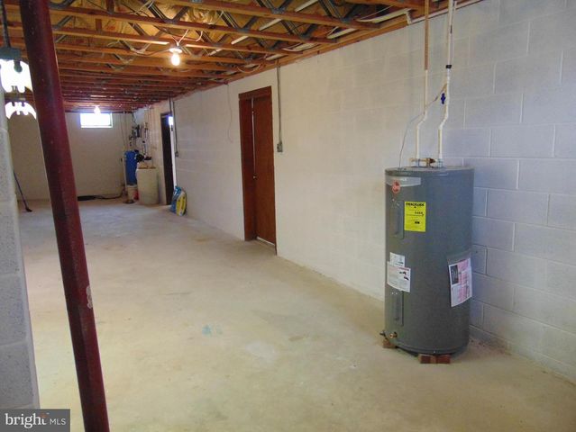 2029 REED RD, Knoxville, MD 21758