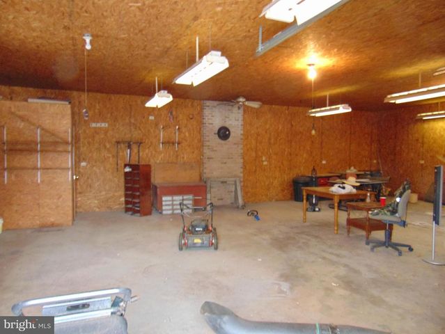 2029 REED RD, Knoxville, MD 21758