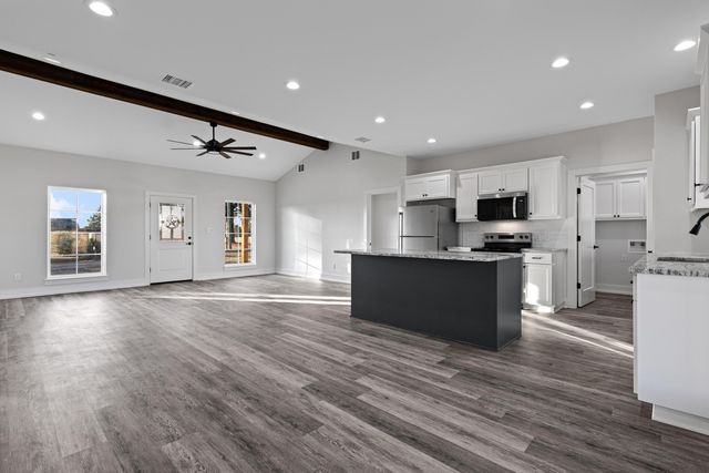 623 CR 310, De Berry, TX 75639