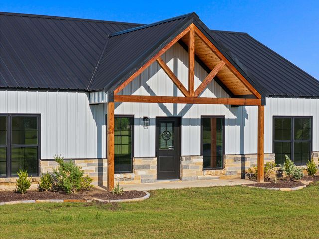 623 CR 310, De Berry, TX 75639