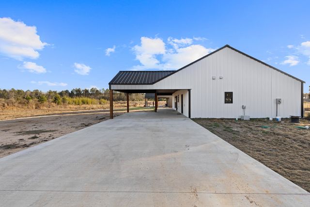 623 CR 310, De Berry, TX 75639