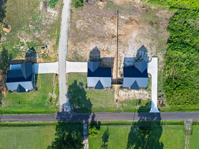 623 CR 310, De Berry, TX 75639