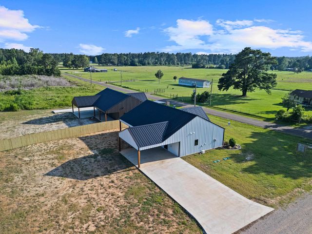 623 CR 310, De Berry, TX 75639