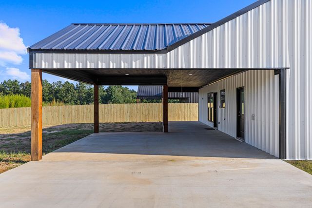 623 CR 310, De Berry, TX 75639