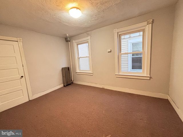 100 PARK LN, Hamilton Twp, NJ 08609