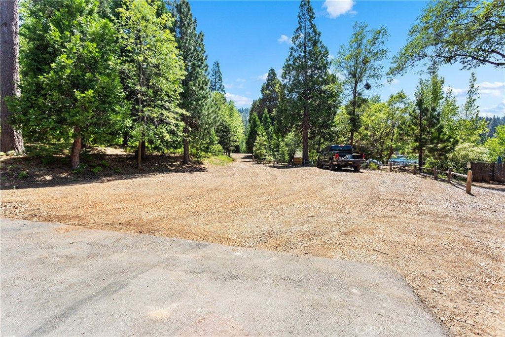 Image 11 of property listing at 211 S211, Lake Arrowhead, CA 92352