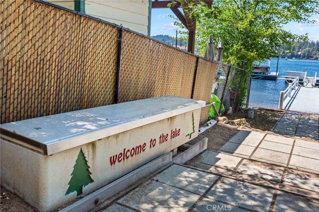 Image 4 of property listing at 211 S211, Lake Arrowhead, CA 92352