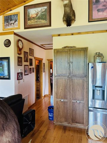 1 Hillside, Red Lodge, MT 59068