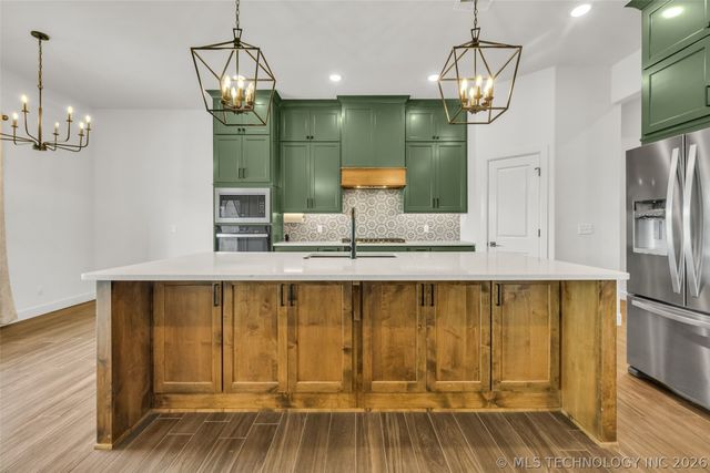 5796 S 254th East Avenue, Broken Arrow, OK 74014