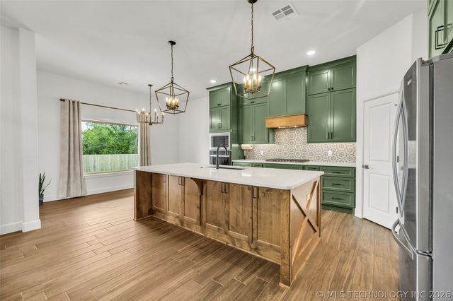 5796 S 254th East Avenue, Broken Arrow, OK 74014