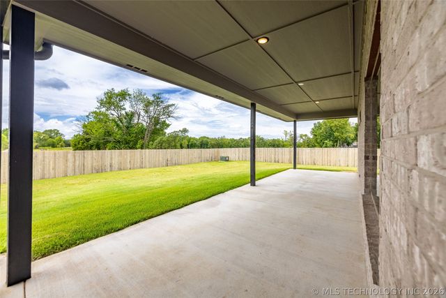 5796 S 254th East Avenue, Broken Arrow, OK 74014