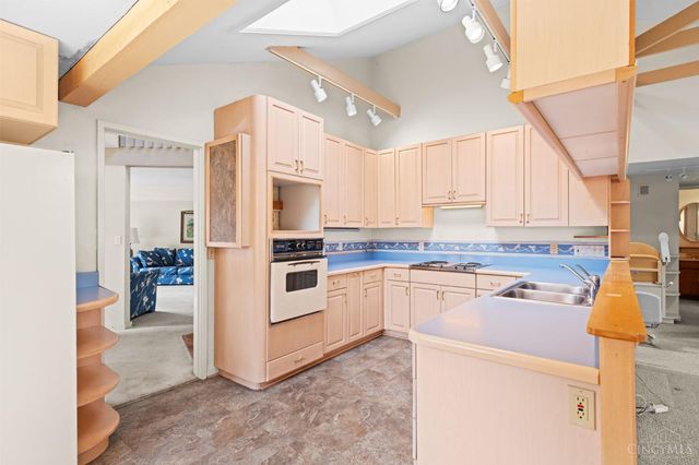 301 Wanoka Woods Drive, Terrace Park, OH 45174