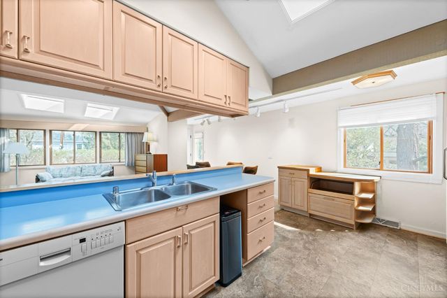 301 Wanoka Woods Drive, Terrace Park, OH 45174