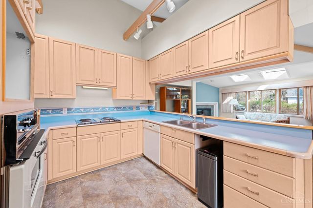 301 Wanoka Woods Drive, Terrace Park, OH 45174