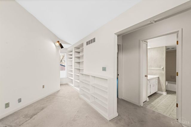 301 Wanoka Woods Drive, Terrace Park, OH 45174