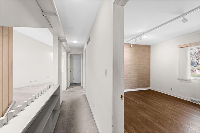 301 Wanoka Woods Drive, Terrace Park, OH 45174